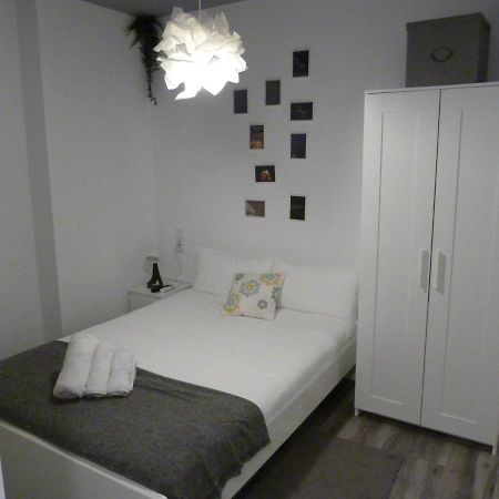 Intimo Y Acogedor "Algunos" Con Banera Hidromasaje Valência Exterior foto