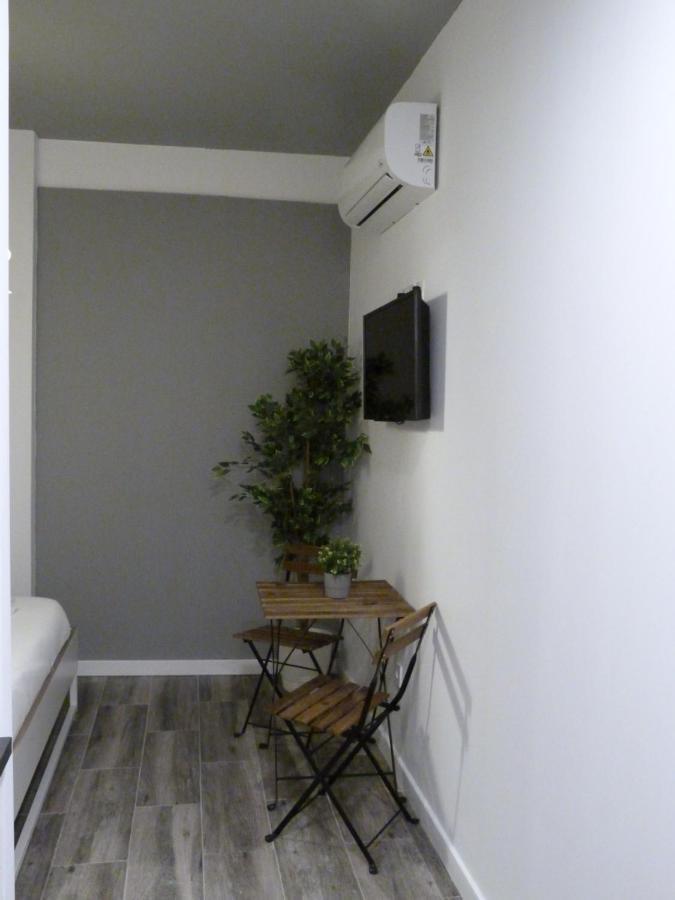 Intimo Y Acogedor "Algunos" Con Banera Hidromasaje Valência Exterior foto